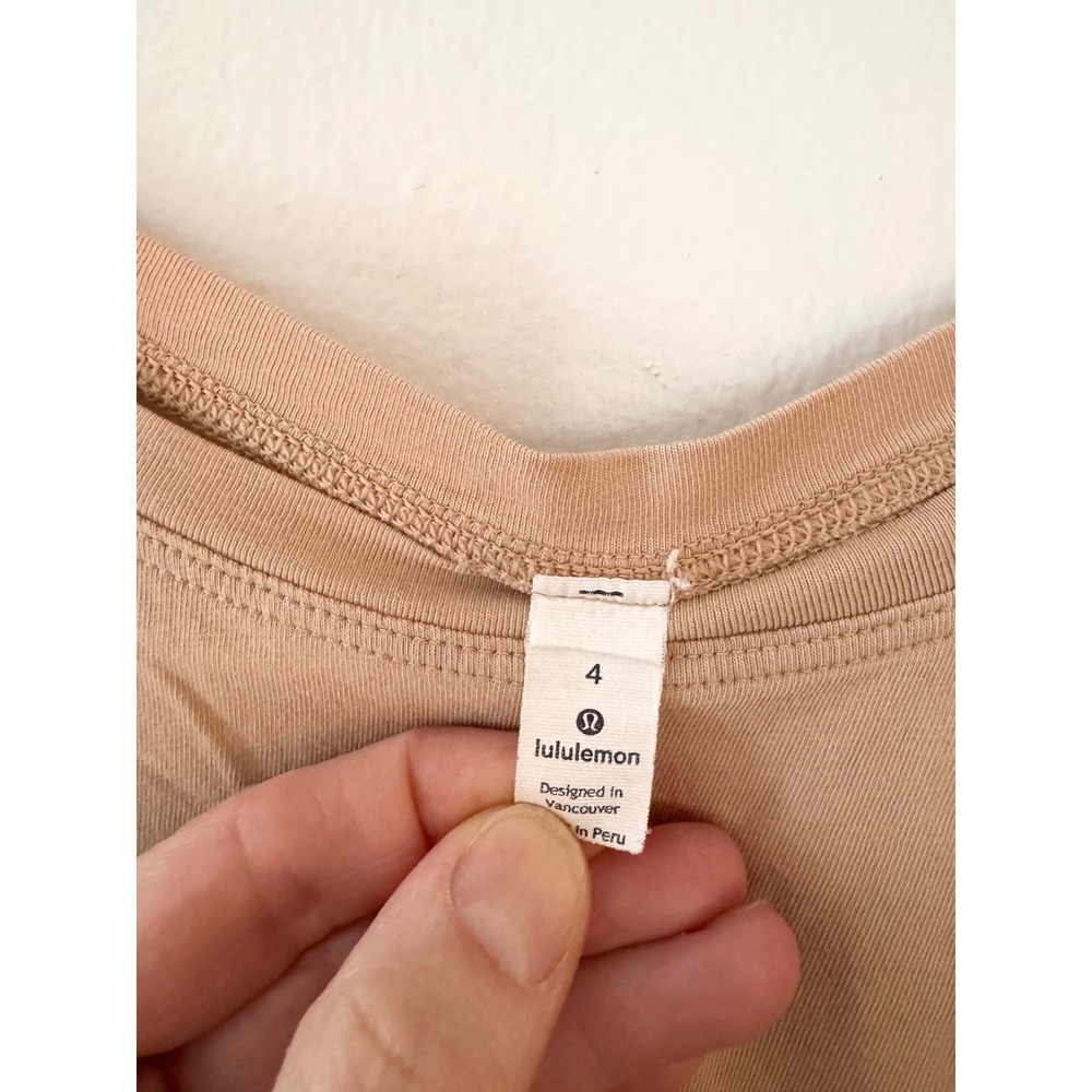 Lululemon Cates T-Shirt Copper Clay Tan Relaxed Fit Crop Top Size 4 - Picture 4 of 6